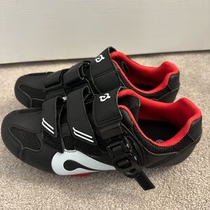 Peloton Cycling Shoes EUC women’s size US 7